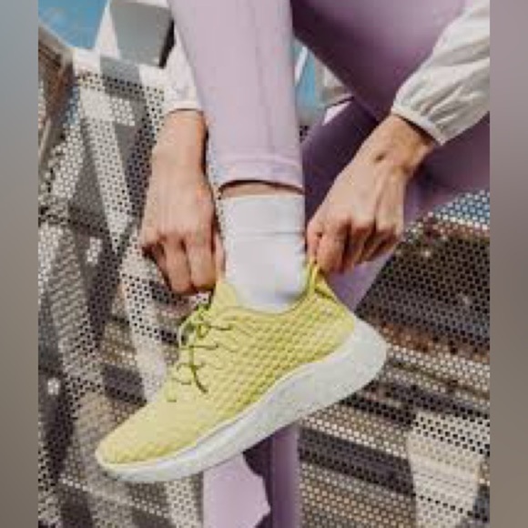 ECCO THERAP WOMEN'S SNEAKER SUNNY LIME - Picture 1 of 10